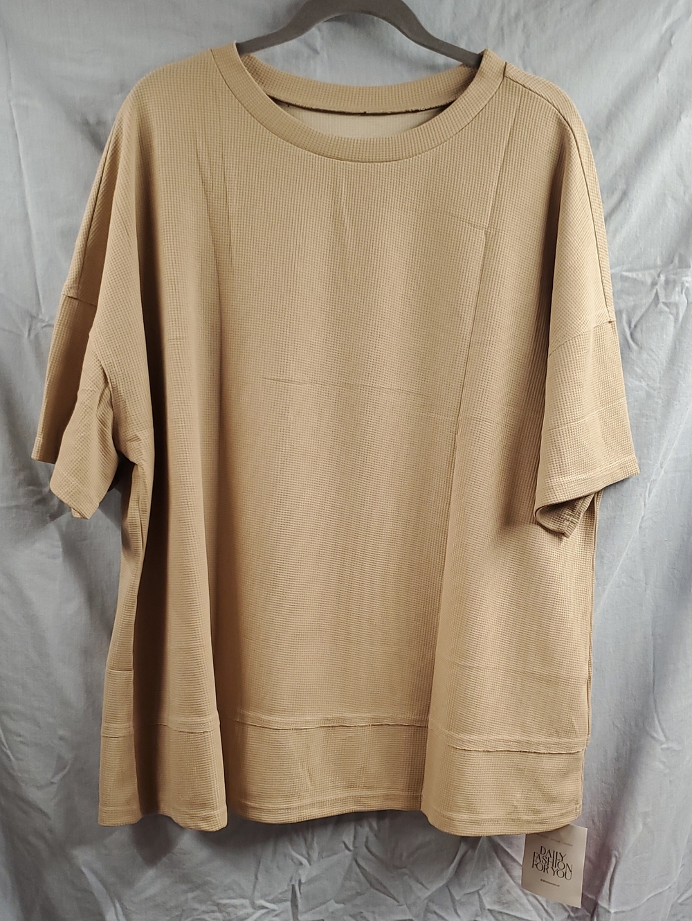 Men's Oversized Waffle-Knit Short Sleeve Shirt in Tan